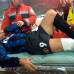 Reuters - Tuvo problemas con sus rodillas a lo largo de su carrera, y tuvo que someterse a cirugías estando en el Inter de Milán y el AC Milán. Pasó casi dos años fuera de las canchas mientras se recuperaba de una operación tras una lesión de rodilla en la final de la Copa Italia contra Lazio en abril de 2000.
