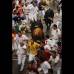 AFP - Las fiestas San Fermín, en las que una multitud corre junto a seis toros bravos por las calles de Pamplona, en España, son uno de los mayores atractivos en esta época del año. Desde 1924, 15 personas han muerto en los encierros que fueron inmortalizados en la novela Fiesta de Hemingway.
