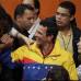 AP - Capriles anunció que mientras tenga vida no se rendirá y que los más de seis millones de venezolanos que votaron por él "no están solos".