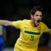 Reuters - Pato hizo sus dos primeros goles de la Copa. El goleador del Milan abri&#243; el marcador a los 28 minutos, con un cabezazo tras un magn&#237;fico centro de Andr&#233; Santos al primer palo, y el segundo a los 60, al aprovechar el rebote de un remate de Neymar.