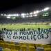 AP - Los aficionados cariocas al f&#250;tbol y al deporte andan inconformes con las demoliciones innecesarias que se hicieron en el Maracan&#225;.