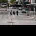 AP - En algunos tramos de las calles de Christchurch, el fuerte temblor caus&#243; socavones de hasta un metro de profundidad.