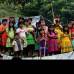 Jaime Pérez Munévar - Del árbol de la vida nacen los embera katíos. La madre tierra con su gran río Atrato los nutre en el Chocó. La selva, los animales y todo lo que ella esconde, en el día y en la noche, es el sustento de estos miles de indígenas que tienen allí sus resguardos.