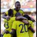 Reuters - 24 años se demoró Colombia en ganarle a Bolivia por la Copa. La última vez había sido también 2-0 en Argentina 87. En una de las celebraciones los jugadores se acordaron del portero David Ospina, quien se despidió del torneo por una lesión tras chocar con Hugo Rodallega en una de las prácticas.