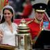 Reuters - La pareja lleg&#243; al palacio de Buckingham desde la abad&#237;a en la State Landau, una carroza al descubierto tirada por cuatro caballos.