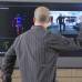 AP - Microsoft tambi&#233;n present&#243; una nueva versi&#243;n de su sensor Kinect con mejor detecci&#243;n de movimiento y voz.