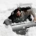 Reuters - Un hombre qued&#243; atrapado dentro de su veh&#237;culo durante una fuerte tormenta de nieve, los hechos ocurrieron en la zona de Aley, al este de L&#237;bano.
