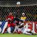 Reuters - Los franceses quemaron sus &#250;ltimos cartuchos con remates de media distancia, pero sin &#233;xito en el ataque Francia sufri&#243; un nuevo golpe que le record&#243; su problema para marcar en pelota quieta: en un tiro de esquina, al minuto 71, Edson Rivera le puso de cabeza el mo&#241;o a la victoria y a la actuaci&#243;n de los mexicanos en Colombia 2011.