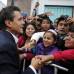Reuters - Pe&#241;a Nieto, que representa al Partido Revolucionario Institucional (PRI) y al Partido Verde Ecologista de M&#233;xico (PVEM), lleg&#243; a depositar su voto hacia las 11:30 a.m.
