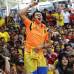FOTO JAIME P&#201;REZ - A miles de kil&#243;metros del Maracan&#225; los aficionados de Colombia festejaron el hist&#243;rico triunfo ante Uruguay y la clasificaci&#243;n de la Selecci&#243;n, por primera vez, a unos cuartos de final en la Copa del Mundo.