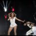 Reuters - Beyonc&#233; tambi&#233;n utiliza videos de gran formato en sus pantallas y juegos de luces especiales para esta gira.