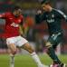 REUTERS - Otra a Ryan Giggs, que a sus 39 a&#241;os cumpl&#237;a, confinado en la banda derecha, mil encuentros como profesional.