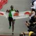 Colprensa - El keniano Geoffrey Mutai logr&#243; una clara victoria, con m&#225;s de dos minutos de ventaja respecto al et&#237;ope Deriba Merga, vencedor el a&#241;o pasado.