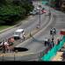 Hern&#225;n Vanegas - El incidente se registr&#243; en la carrera 64C con calle 103E, debido al socavamiento del boxcolvert (que encauza las aguas de la quebrada La Tinaja) por la pendiente que trae el agua del afluente.