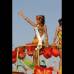 Foto Colprensa - Cartagena se convirti&#243; en un gran carnaval, con el tradicional desfile de carrozas, que dio inicio a las fiestas populares y a las actividades centrales del Concurso Nacional de Belleza. Las 25 candidatas estuvieron radiantes.