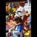 Reuters - Las curiosidades en la tribuna del estadio Nelson Mandela Bay en la ciudad de Puerto Elisabeth, a 1.100 kil&#243;metros al sur de Johannesburgo.