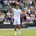 Reuters - El serbio Novak Djokovic, segundo favorito en el torneo de Wimbledon, bati&#243; al sudafricano Kevin Anderson, que hab&#237;a conseguido en la primera ronda la &#250;nica victoria de su carrera en Wimbledon.