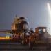 Reuters - La privatizaci&#243;n de la exploraci&#243;n espacial dio un salto crucial con la puesta en &#243;rbita de Dragon, la primera c&#225;psula comercial que llevar&#225; media tonelada de suministros a la Estaci&#243;n Espacial Internacional (EEI).