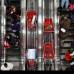 Reuters - Muchos de ellos, para atraer a su clientela, ofrecen igualar en precios a sus rivales y abonar esa diferencia en tarjetas de regalo de los establecimientos, o durante periodos de varias horas ofrecen apartar sus productos y pagarlos a plazos semanales sin recargo de intereses.