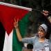 Reuters - La retransmisi&#243;n del discurso del presidente de la Organizaci&#243;n para la Liberaci&#243;n de Palestina (OLP) estuvo precedida de un ambiente festivo, con cantantes entonando m&#250;sica con letras nacionalistas y personalidades sociales y pol&#237;ticas realizando discursos de apoyo al rais (presidente).