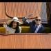 AP - Los reci&#233;n casados se dieron el s&#237; dos d&#237;as antes en una ceremonia privada a la que asistieron sus amigos de Hollywood y familiares en un hotel lujoso.