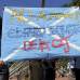 Colprensa - Hombres, mujeres y ni&#241;os, con pancartas alusivas a nuestro territorio insular, y con arengas como La patria no se regala, NO al fallo.