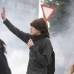 Colprensa - A lo largo de las movilizaciones se registraron lanzamientos aislados de papas bomba y de cápsulas de pintura contra algunos edificios.