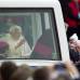 AP - Benedicto XVI concluyó la jornada berlinesa con una misa en el Estadio Olímpico, ante unas 70.000 personas, en su primer baño de multitudes, ante las que volvió a condenar los casos de pederastia y dijo que en la Iglesia hay "peces buenos, malos, grano y cizaña".
