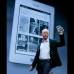 Reuters - Durante una conferencia de prensa en Nueva York, Bezos alz&#243; en una mano el nuevo producto de su l&#237;nea Kindle, con el que ahora ingresa al mundo de los dispositivos de usos m&#250;ltiples y pantallas a color.