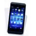 AP - El Z10 dej&#243; atr&#225;s el tradicional teclado de las BlackBerry con una pantalla t&#225;ctil de 4,2 pulgadas, con 356 ppp y resoluci&#243;n 1.280 x 756 y viene blanco y negro.