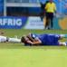 AFP - El jugador Chiellini respondi&#243; a la mordida con un codazo.