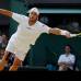 AP - Murray logr&#243; tres aces consecutivos para sellar su victoria ante L&#243;pez en su primer punto para partido, y ahora seguir&#225; intentando convertirse en el primer campe&#243;n brit&#225;nico de Wimbledon en 75 a&#241;os.