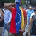 Federico Ríos Escobar - Los universitarios buscaban llegar hacia el oeste de la capital venezolana, donde se localiza la mayoría de los edificios de los Ministerios de gobierno y el Consejo Nacional Electoral, donde Maduro asistía al acto en que formalmente se preparaba su proclamación como ganador de los comicios.