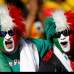 Reuters - Mucho color y sabor en las tribunas del Soccer City.