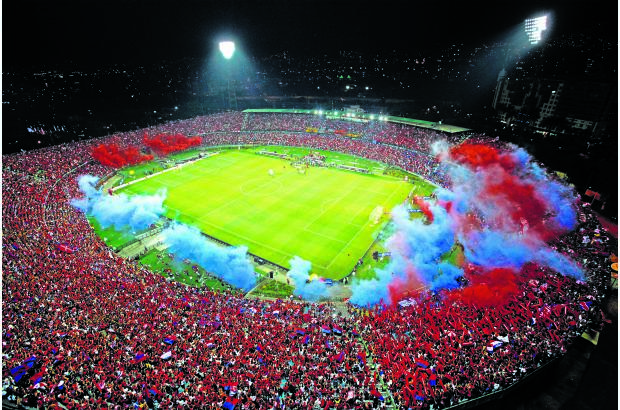 Manuel Saldarriaga - La impresionante salida del equipo y el recibimiento de la hinchada.