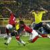 Colprensa - En los primeros ocho minutos, Colombia contabiliz&#243; en su libreta dos remates de larga distancia, uno de James Rodr&#237;guez y otro de D&#237;dier Moreno.