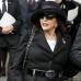 AP - A la ceremonia tambi&#233;n asisti&#243; la actriz Joan Collins.