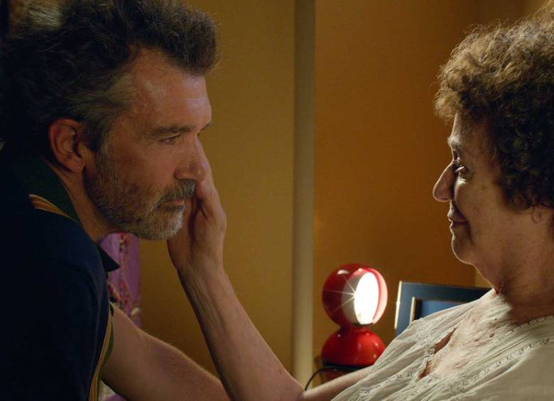 Antonio Banderas es de los actores principales de Dolor y gloria de Pedro Almodóvar. 