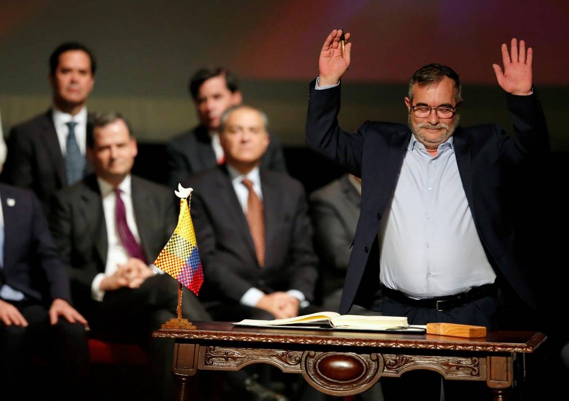 El requisito de vestir de blanco, que se vio en Cartagena, fue eliminado en esta ceremonia. FOTO REUTERS