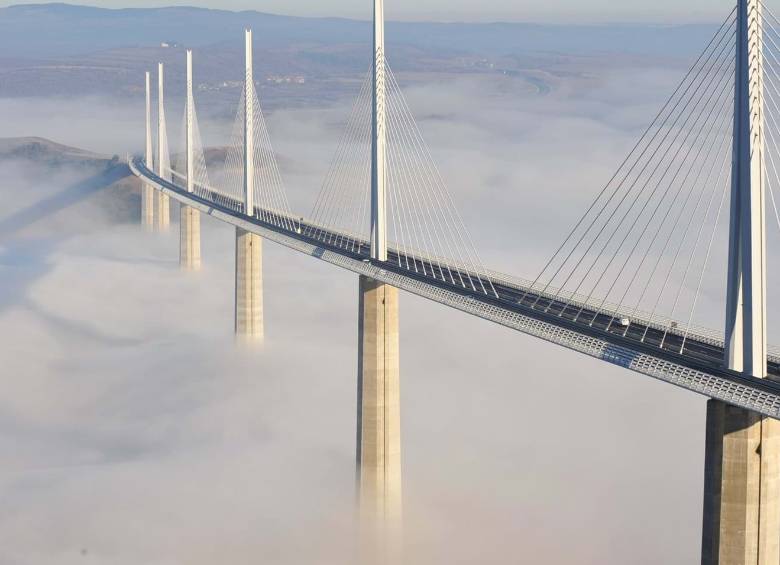 El viaducto de Millau, el puente más alto del mundo.