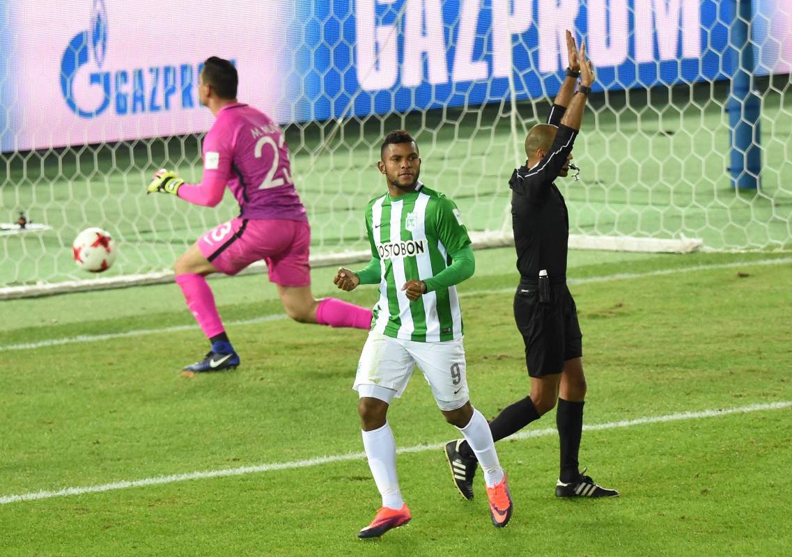 El reserva Miguel Borja logró el tanto de la victoria para el campeón de la Copa Libertadores, luego de que el paraguayo Osvaldo Martínez y Miguel Samudio fallaran los dos primeros cobros por parte del América. FOTO AFP