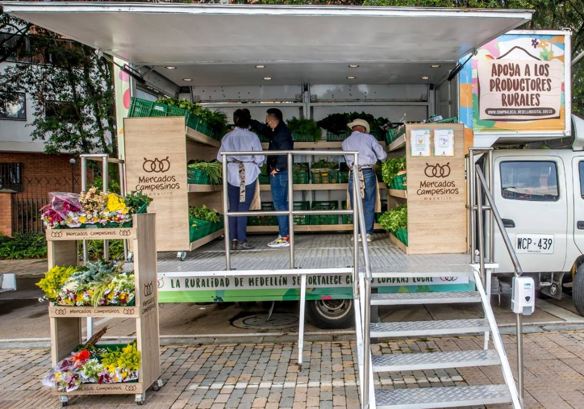 Los mercados cerraron en marzo desde la llegada del coronavirus y tras el posterior aislamiento obligatorio los productores comenzaron a perder sus productos. Foto: Juan Antonio Sánchez