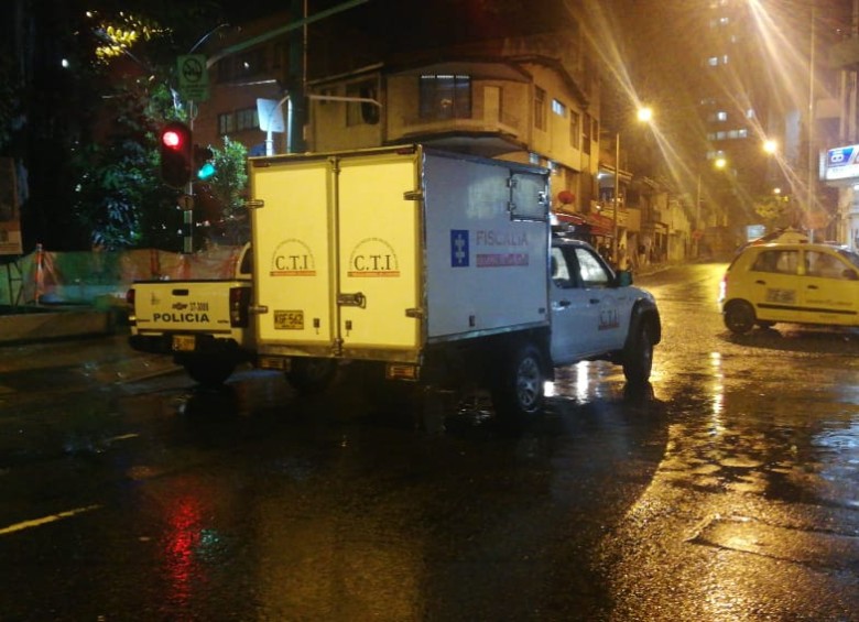 Balacera dejó un muerto y un herido en el Parque del Periodista, Centro de Medellín. FOTO CORTESÍA