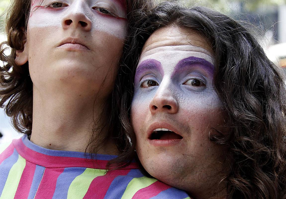 La marcha pacífica comenzó en Medellín con la lectura de un manifiesto por la vida. FOTO DONALDO ZULUAGA