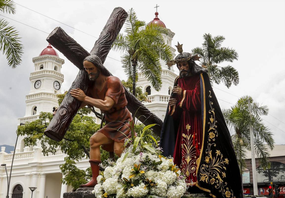 La semana Santa en Envigado es Patrimonio inmaterial y cultural de la nación. Foto Jaime Pérez