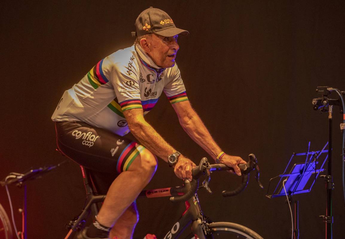 La carrera virtual se realizó en conmemoración de los 50 años del récord mundial de la hora que logró Martín Emilio Rodríguez el 7 de octubre de 1970, en México. FOTO MANUEL SALDARRIAGA