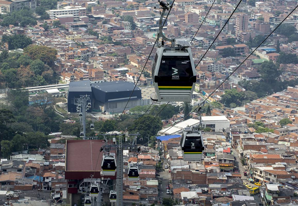 Medellín cuenta ahora con 14.7 kilómetros de cables aéreos. Foto Juan Antonio Sánchez. Foto Juan Antonio Sánchez