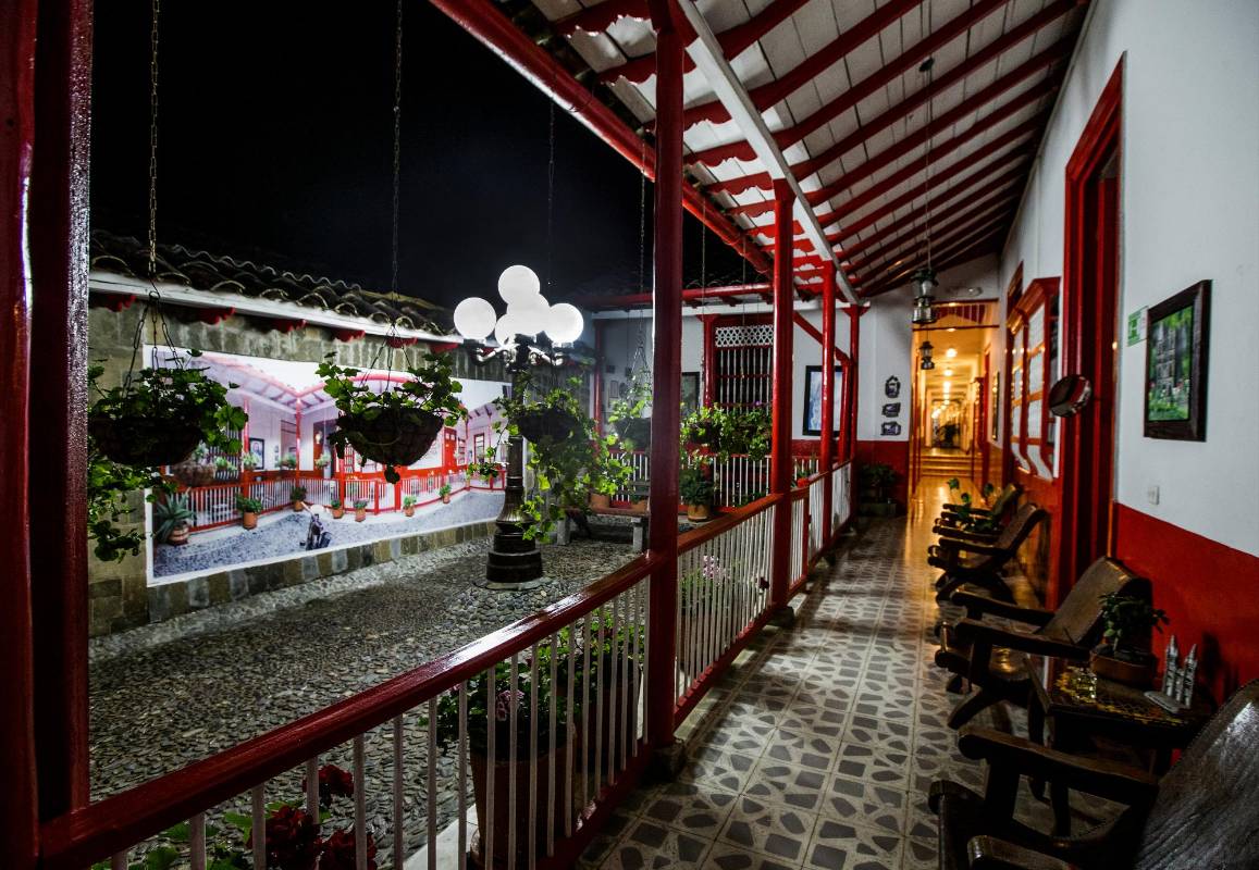 Cuenta con un gran número de casas coloniales, las cuales se han convertido en grandes hoteles para atender el alto flujo de turistas. Foto: Julio César Herrera