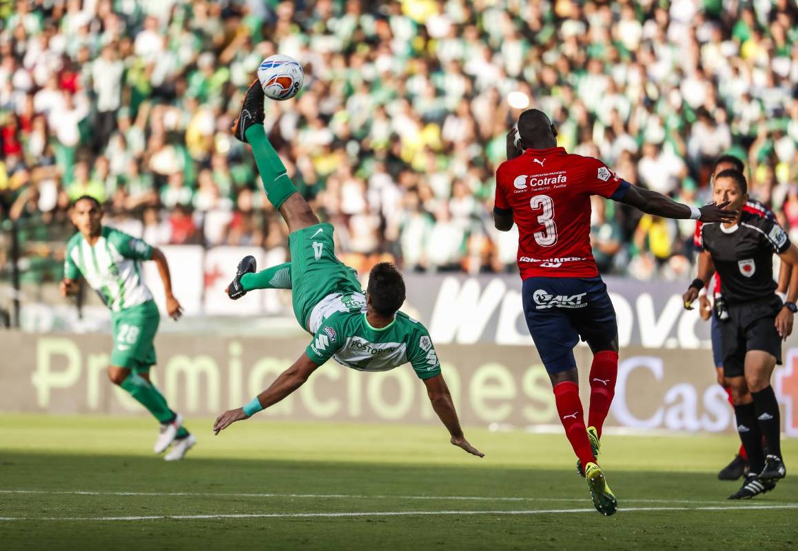 Con 23 remates, 12 del verde y 11 del rojo, fue uno de los clásicos más atractivos de los últimos años. Foto: Róbinson Sáenz