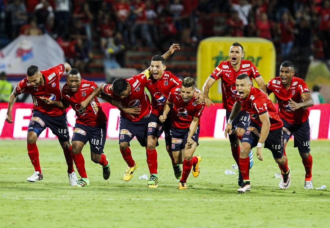Luego de empatar 3-3 en los noventa minutos, ambos equipos se midieron desde los once pasos. FOTO Jaime Pérez Munévar